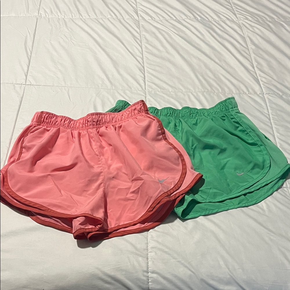 Nike Women's Tempo Running Shorts in Coral and Mint